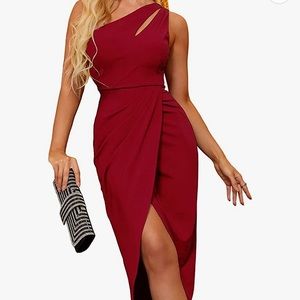 One shoulder gorgeous dress